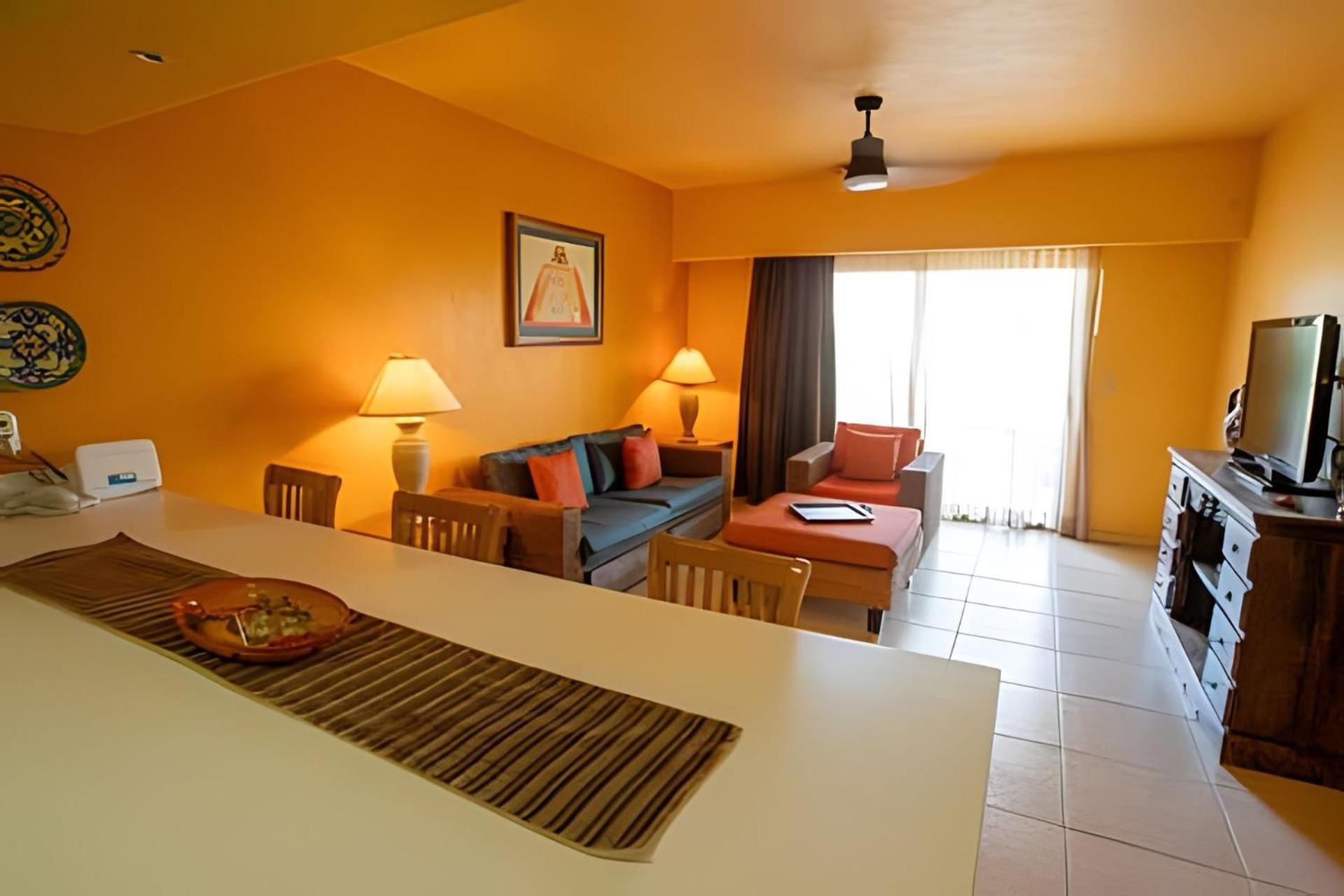 נובו ואלארטה Grand Marina Villas מראה חיצוני תמונה