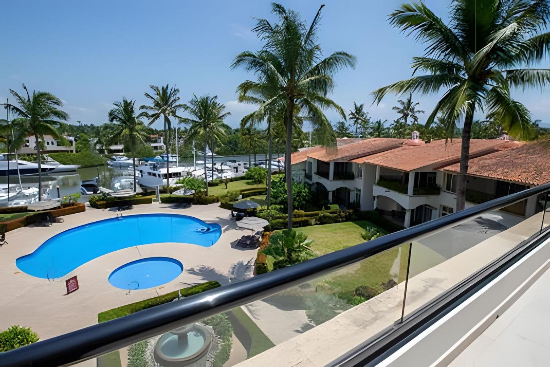 נובו ואלארטה Grand Marina Villas מראה חיצוני תמונה