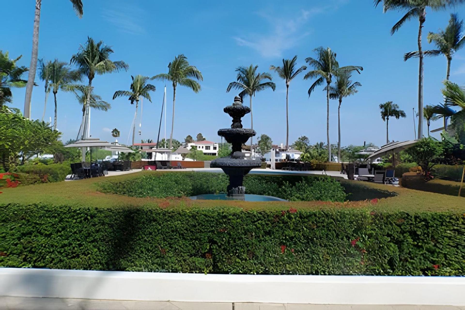 נובו ואלארטה Grand Marina Villas מראה חיצוני תמונה